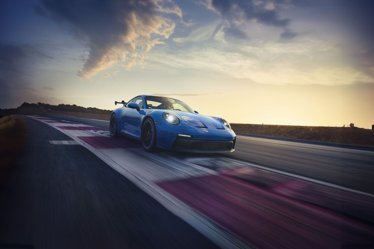 high performance porsche 911 GT3 RS dedicated to motorsport